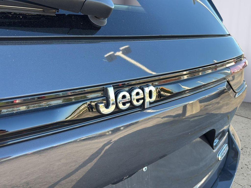used 2023 Jeep Grand Cherokee car, priced at $39,900