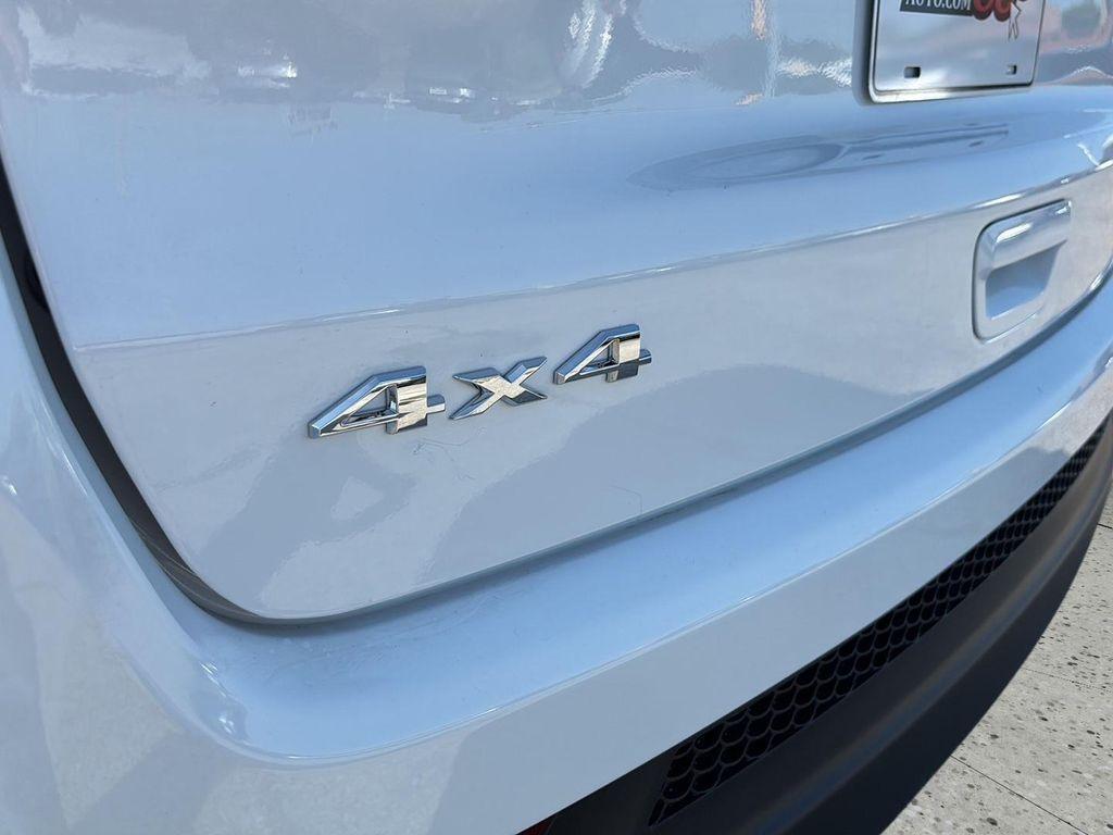 new 2025 Jeep Compass car, priced at $25,499