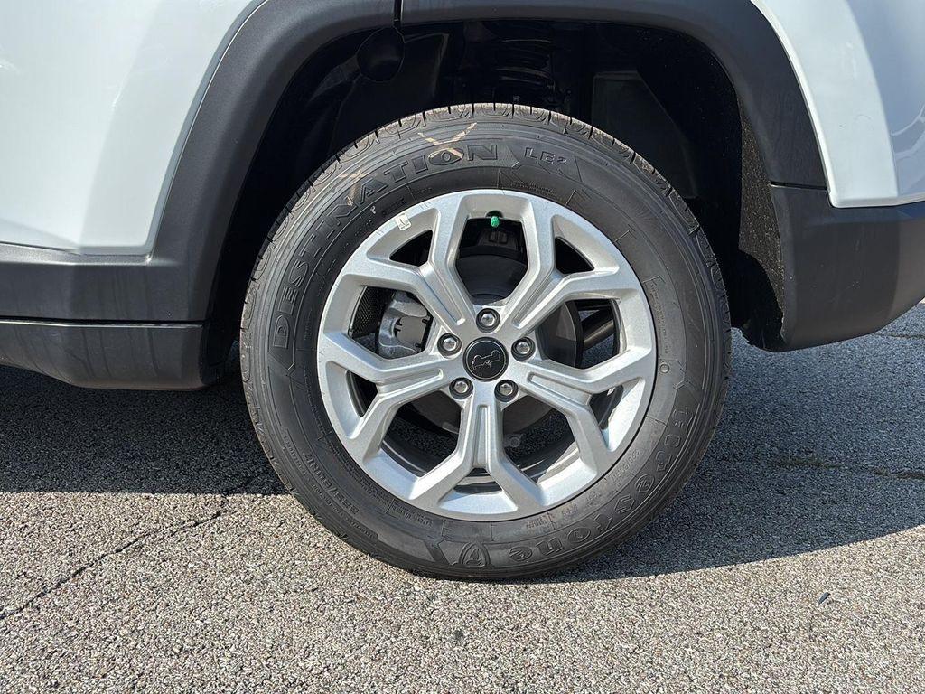 new 2025 Jeep Compass car, priced at $25,499