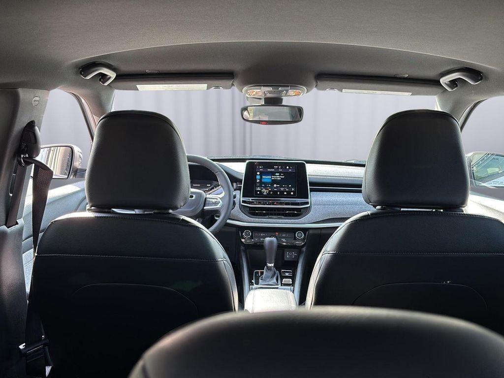 new 2025 Jeep Compass car, priced at $25,499