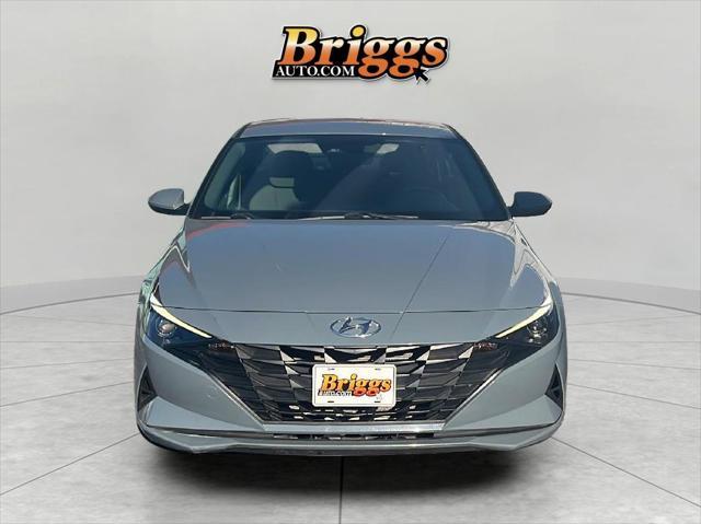 used 2022 Hyundai Elantra car