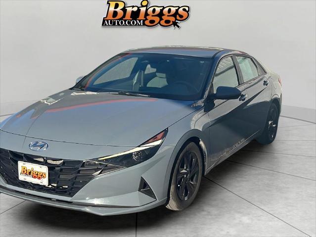 used 2022 Hyundai Elantra car