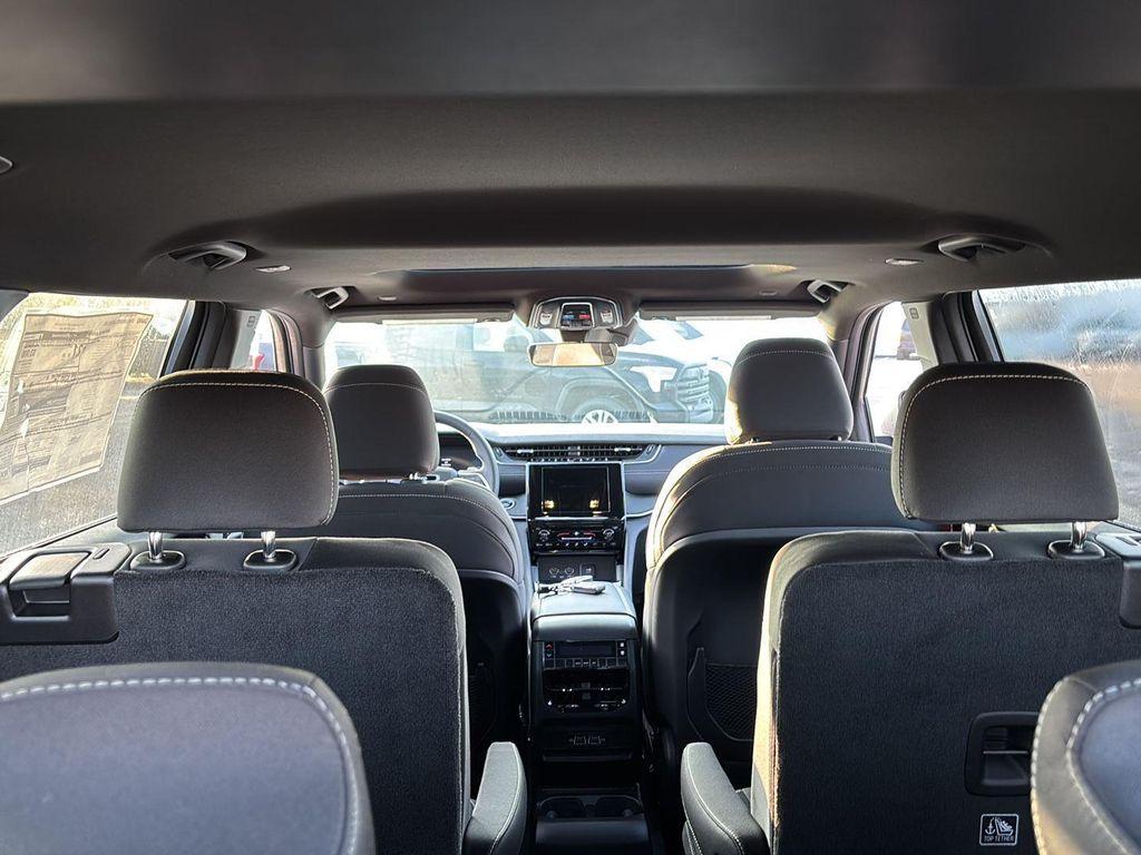 new 2025 Jeep Grand Cherokee L car, priced at $40,620