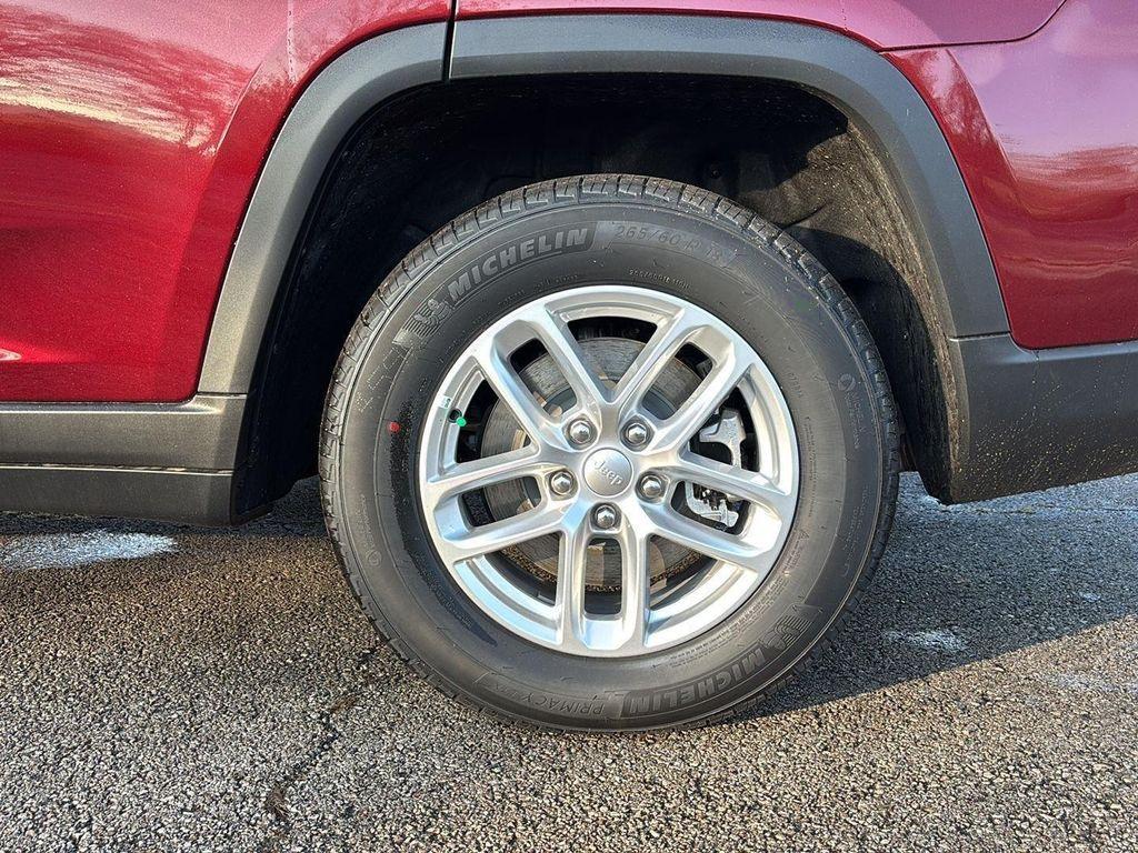 new 2025 Jeep Grand Cherokee L car, priced at $40,620