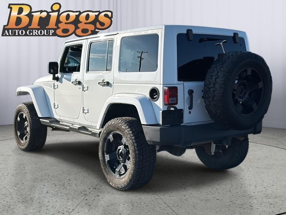 used 2015 Jeep Wrangler Unlimited car, priced at $18,900