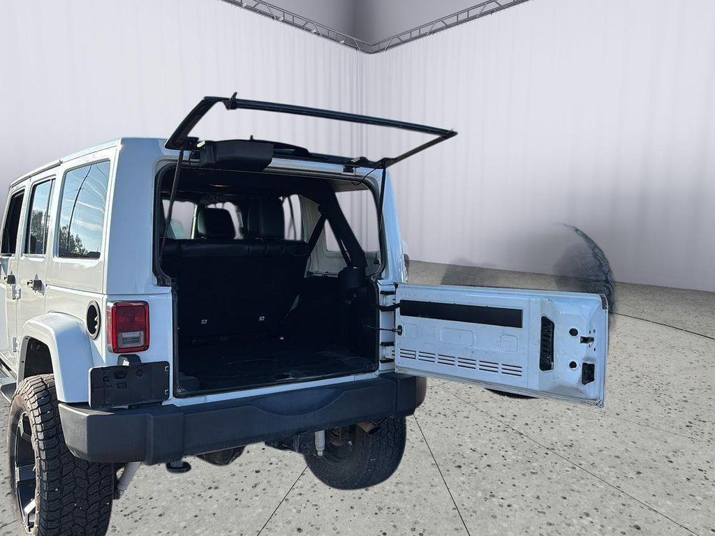 used 2015 Jeep Wrangler Unlimited car, priced at $18,900