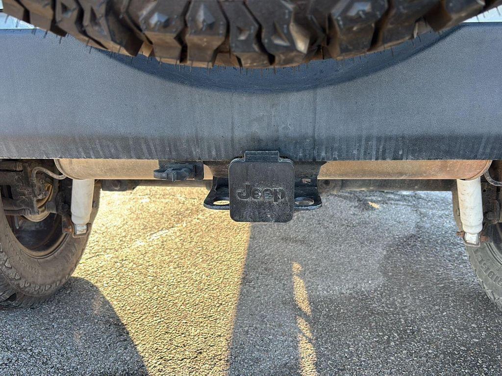 used 2015 Jeep Wrangler Unlimited car, priced at $18,900