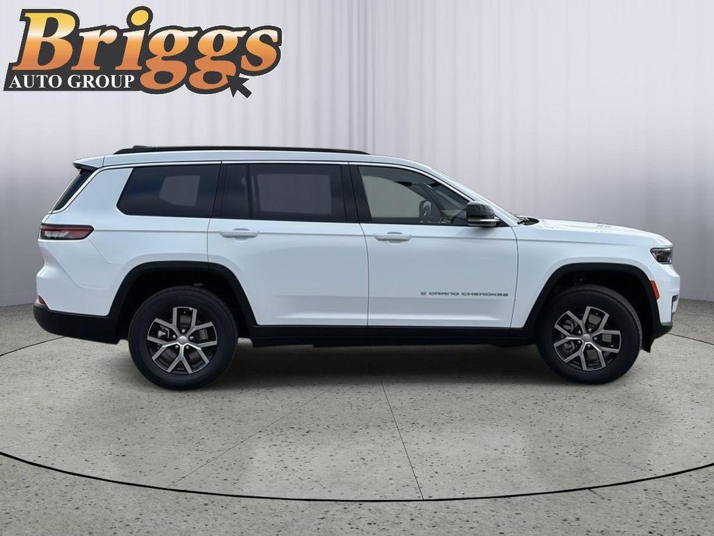 new 2025 Jeep Grand Cherokee L car, priced at $46,395