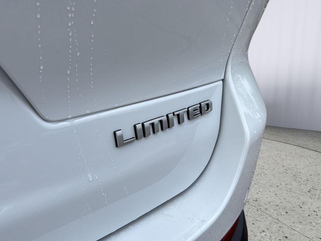 new 2025 Jeep Grand Cherokee L car, priced at $46,395