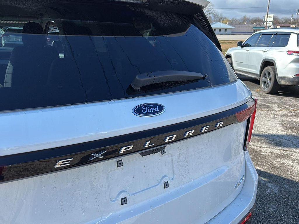 new 2026 Ford Explorer car, priced at $39,455