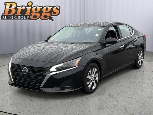 used 2023 Nissan Altima car, priced at $21,900