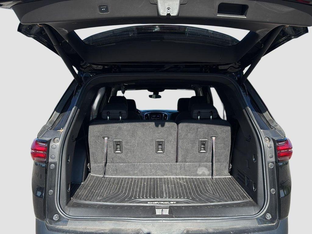 used 2022 Chevrolet Traverse car, priced at $24,900
