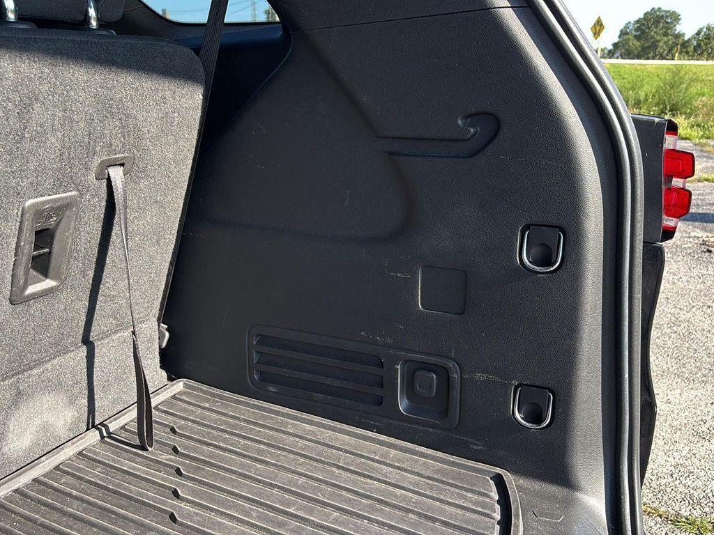 used 2022 Chevrolet Traverse car, priced at $24,900