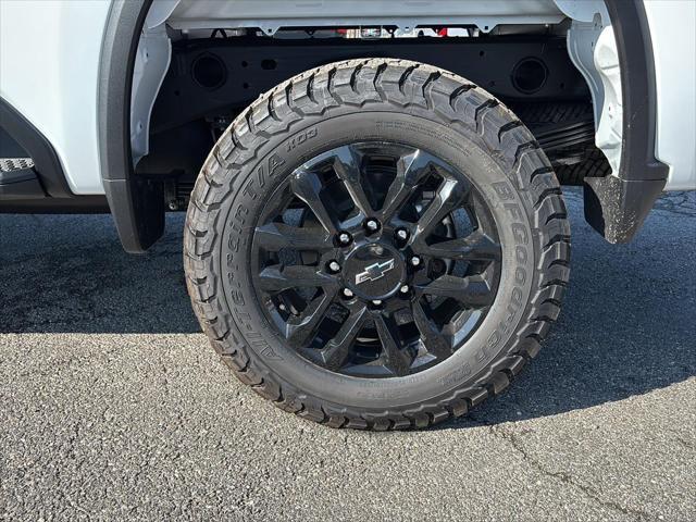 new 2025 Chevrolet Silverado 2500 car, priced at $75,915