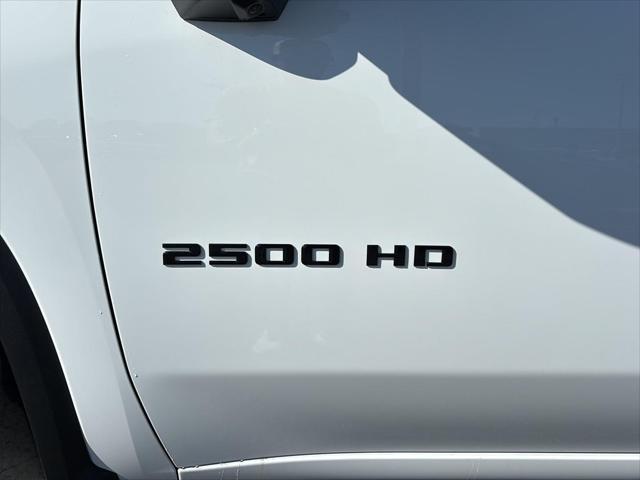 new 2025 Chevrolet Silverado 2500 car, priced at $75,915