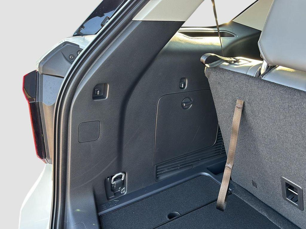 new 2025 Ford Explorer car, priced at $46,605