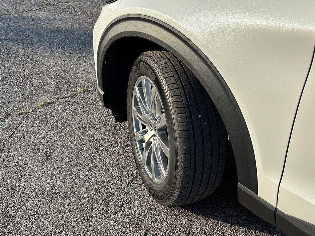 new 2025 Ford Explorer car, priced at $46,605