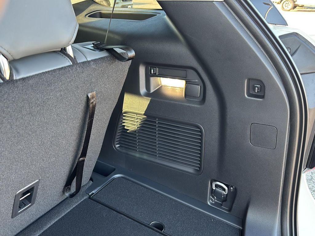 new 2025 Ford Explorer car, priced at $46,605