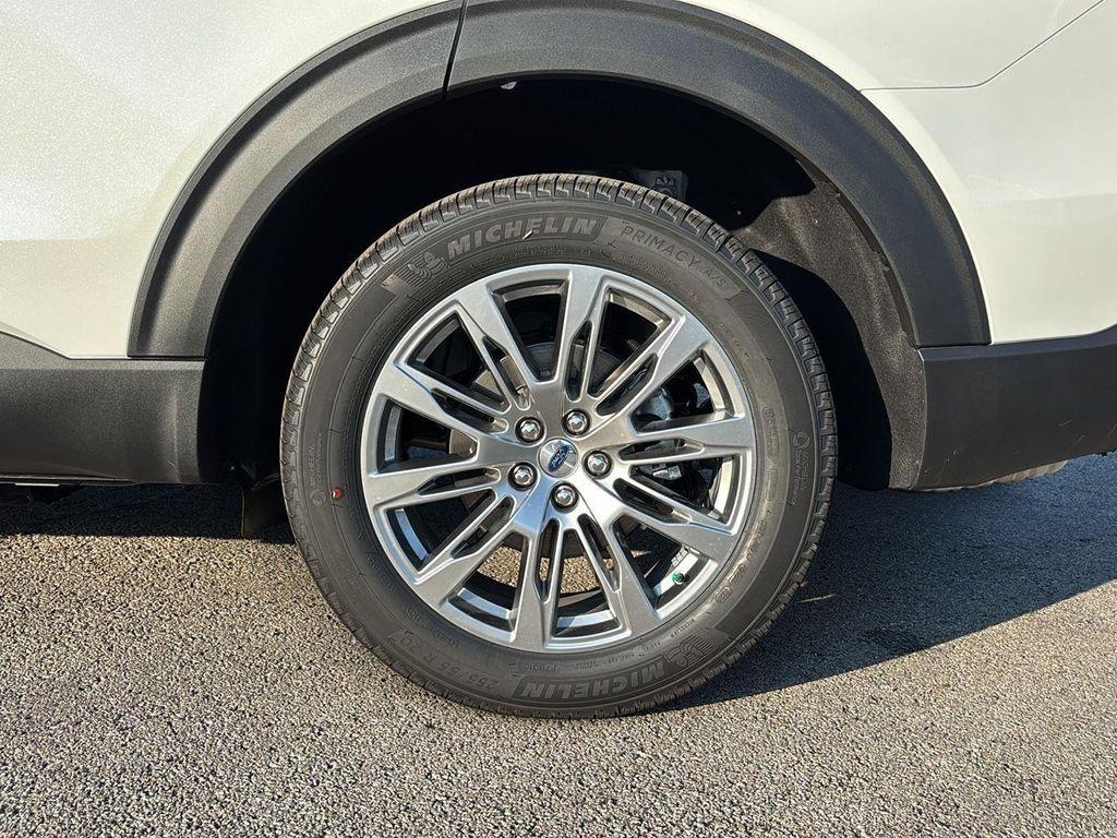 new 2025 Ford Explorer car, priced at $46,605