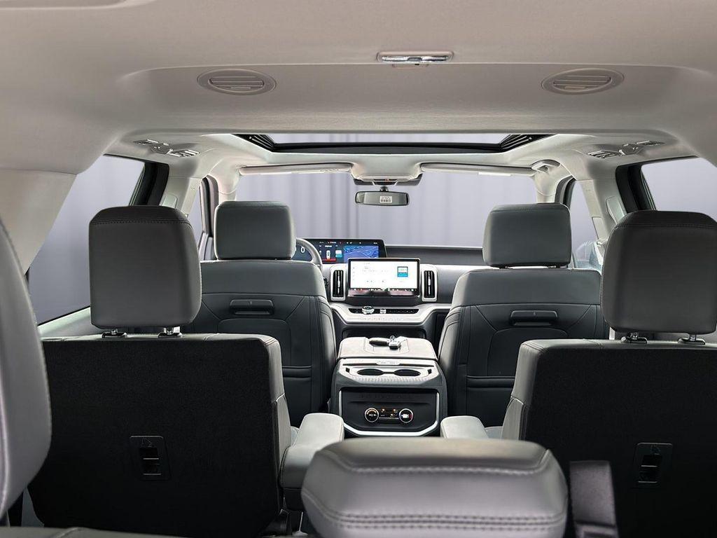 new 2025 Ford Expedition Max car, priced at $72,168