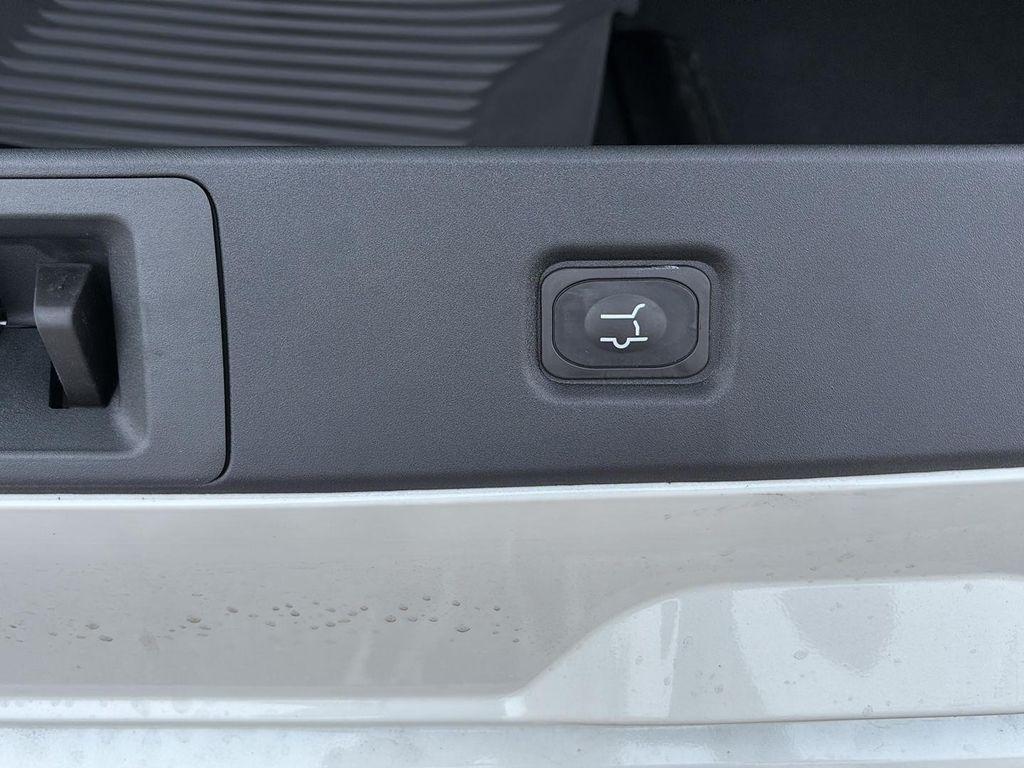 new 2025 Ford Expedition Max car, priced at $72,168