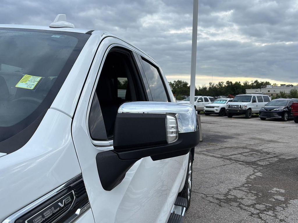 used 2022 GMC Sierra 1500 car, priced at $33,500