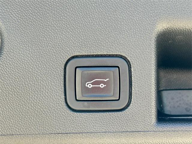 used 2022 Chevrolet Equinox car, priced at $18,954