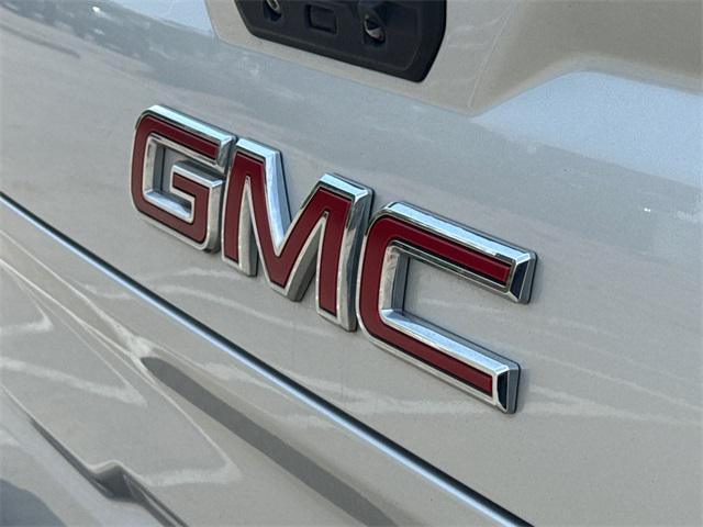used 2019 GMC Sierra 1500 car, priced at $29,556