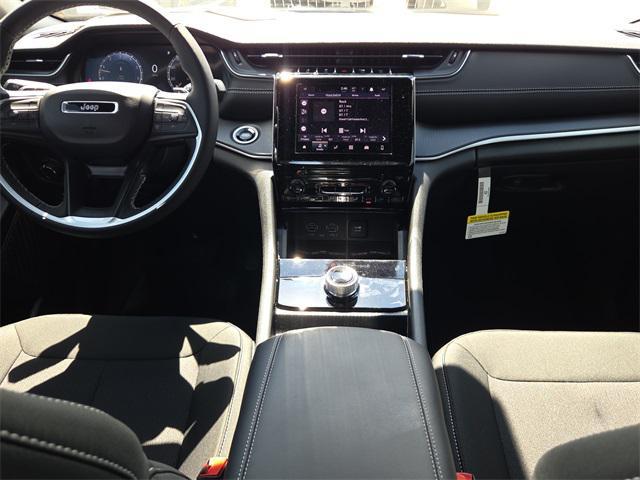new 2025 Jeep Grand Cherokee car, priced at $37,530