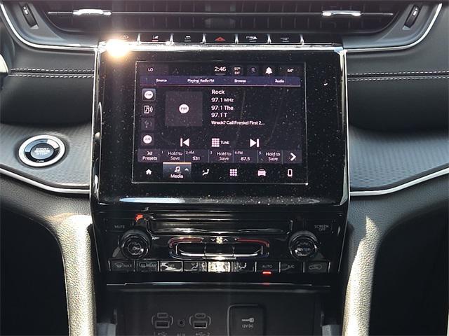 new 2025 Jeep Grand Cherokee car, priced at $37,530