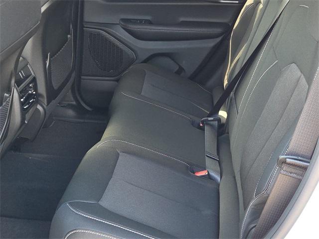 new 2025 Jeep Grand Cherokee car, priced at $32,748