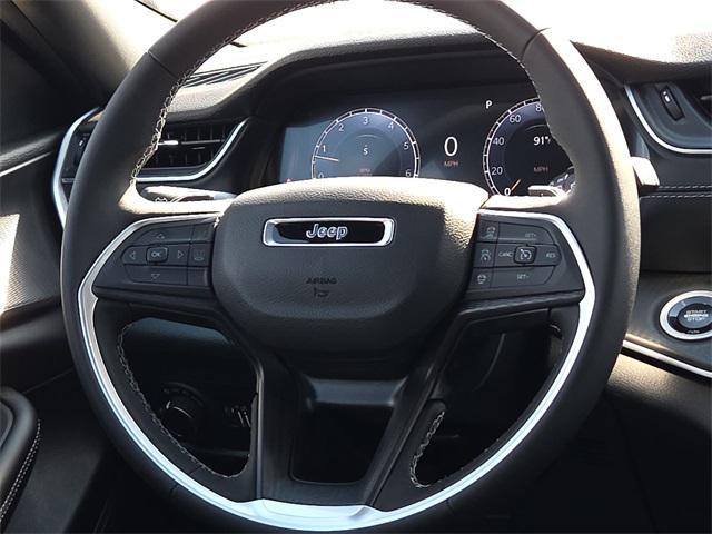 new 2025 Jeep Grand Cherokee car, priced at $32,748