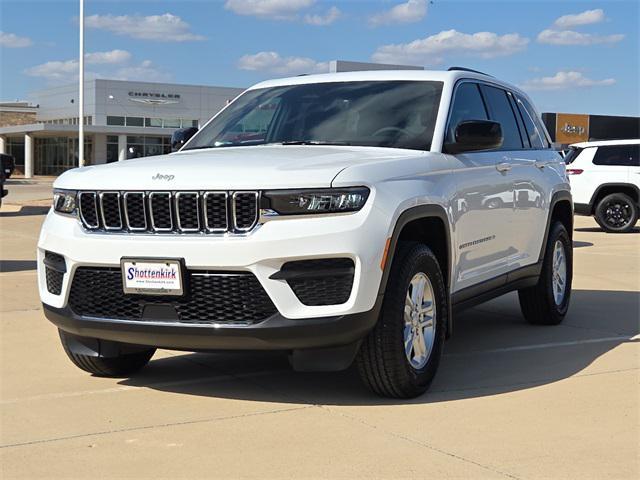 new 2025 Jeep Grand Cherokee car, priced at $32,748