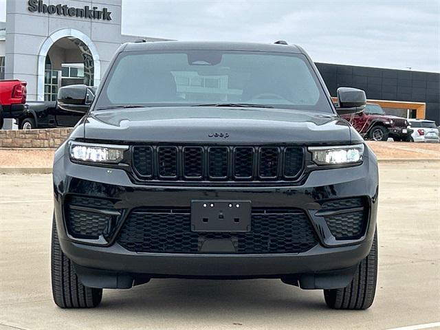 new 2025 Jeep Grand Cherokee car, priced at $48,175