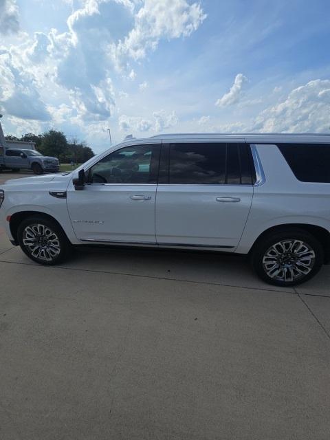 used 2023 GMC Yukon XL car, priced at $72,753
