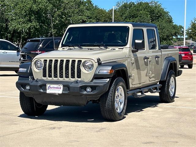 used 2020 Jeep Gladiator car, priced at $23,490