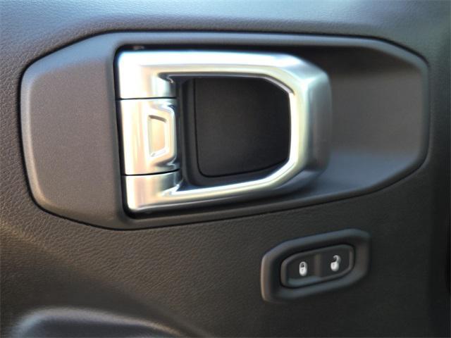 new 2026 Jeep Wrangler car, priced at $40,280