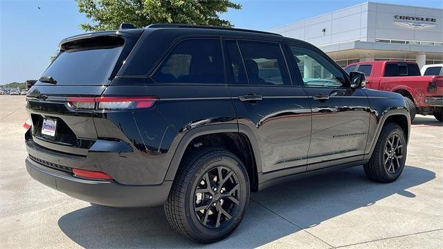 new 2024 Jeep Grand Cherokee car, priced at $39,657