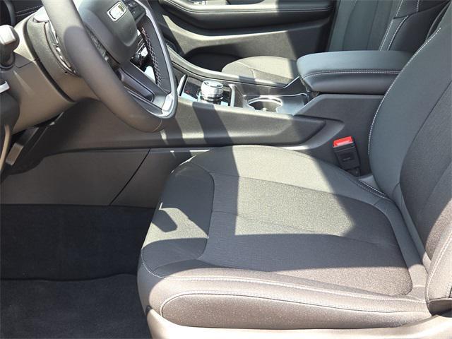 new 2025 Jeep Grand Cherokee car, priced at $34,453