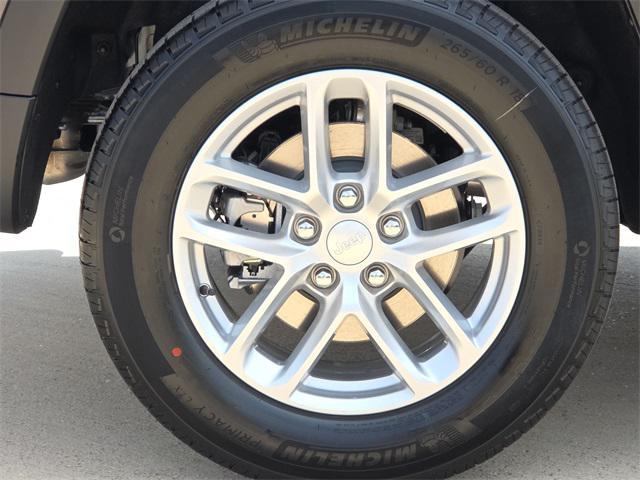 new 2025 Jeep Grand Cherokee car, priced at $34,453