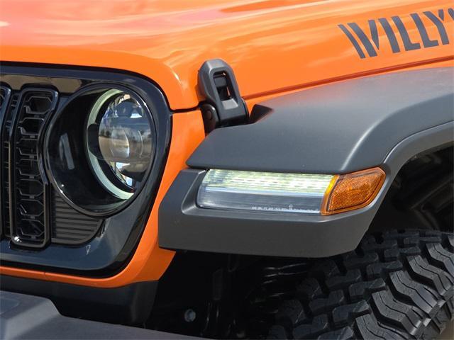 new 2025 Jeep Wrangler car, priced at $48,702