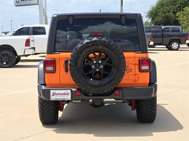 new 2025 Jeep Wrangler car, priced at $48,702