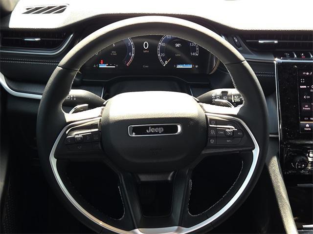 new 2025 Jeep Grand Cherokee car, priced at $43,575