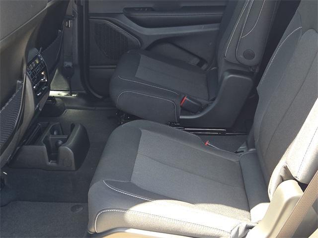 new 2025 Jeep Grand Cherokee L car, priced at $39,032