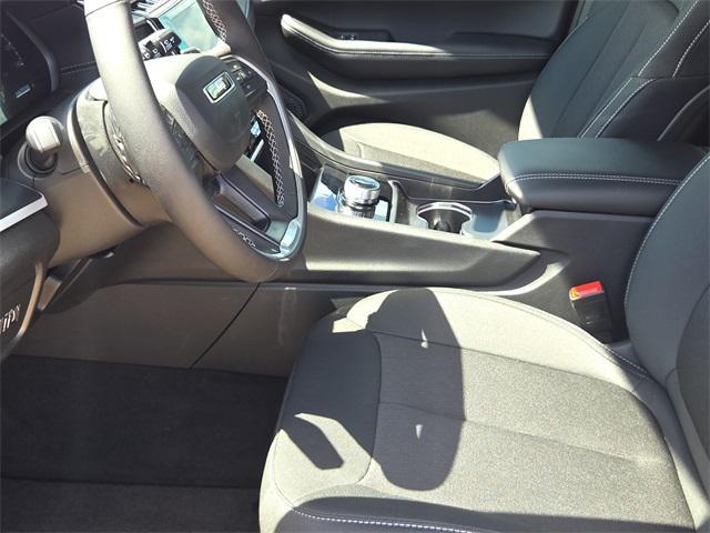 new 2025 Jeep Grand Cherokee L car, priced at $39,032