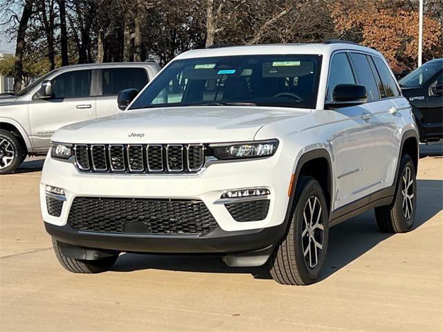 new 2025 Jeep Grand Cherokee car, priced at $46,715