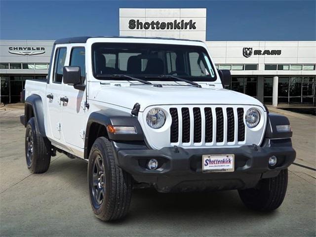used 2022 Jeep Gladiator car, priced at $28,814