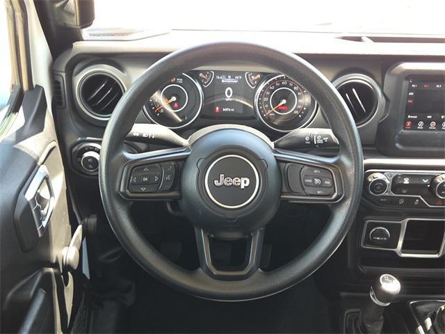 used 2022 Jeep Gladiator car, priced at $28,814