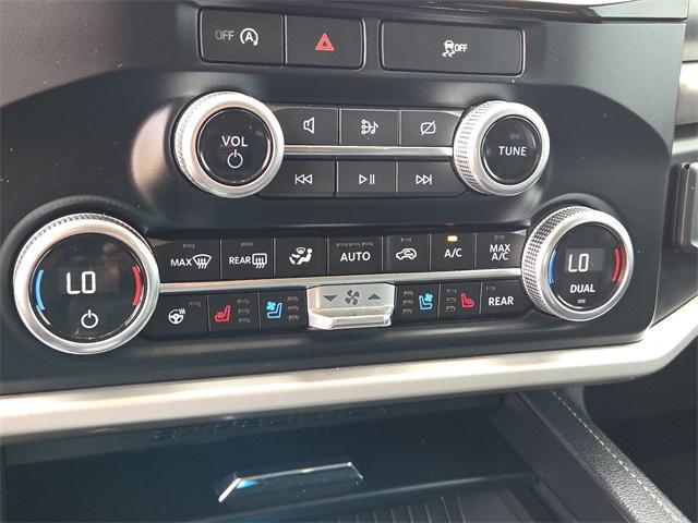 used 2024 Ford Expedition car, priced at $50,329