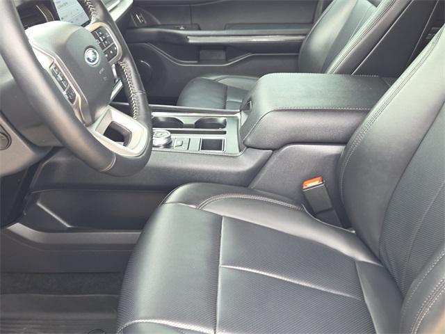 used 2024 Ford Expedition car, priced at $50,329